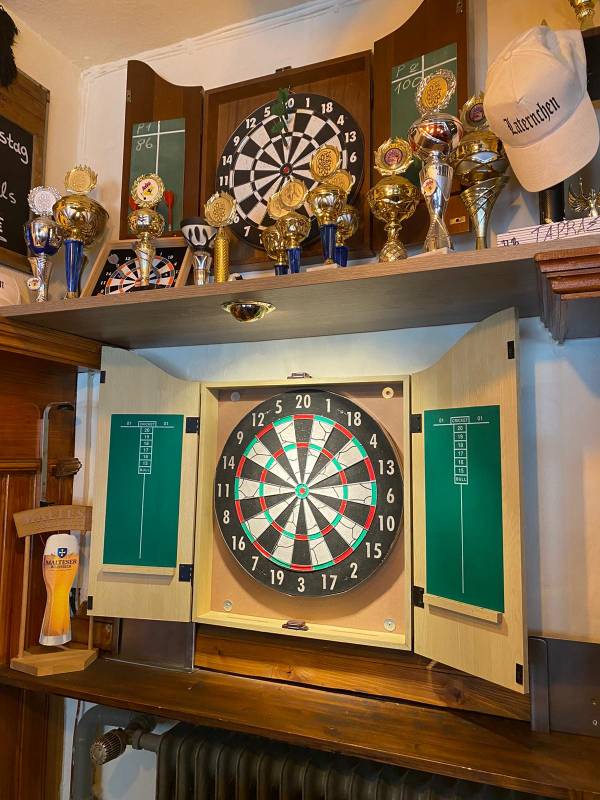 darts